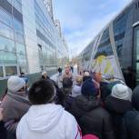 В честь 8 марта химкинские партийцы организовали экскурсию для жителей старшего поколения