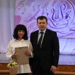 Дмитрий Жуков поздравил работников культуры Серова с профессиональным праздником