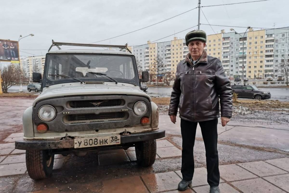 Житель Братска Иван Бойко передал в зону СВО автомобиль УАЗ для нужд  военнослужащих земляков | 30.03.2023 | Новости Иркутска - БезФормата