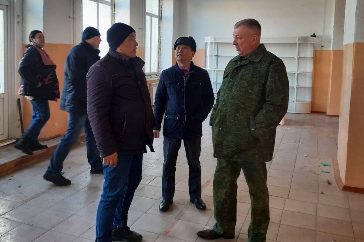Депутат Госдумы проверил капитальный ремонт образовательных учреждений Забайкальского края