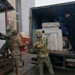 Сочинские единороссы передали гуманитарный груз в зону СВО