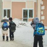 Омские единороссы заложили в бюджет региона необходимый объём средств на строительство пяти школ