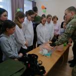 При поддержке «Единой России» в новосибирских школах проходят уроки тактической медицины