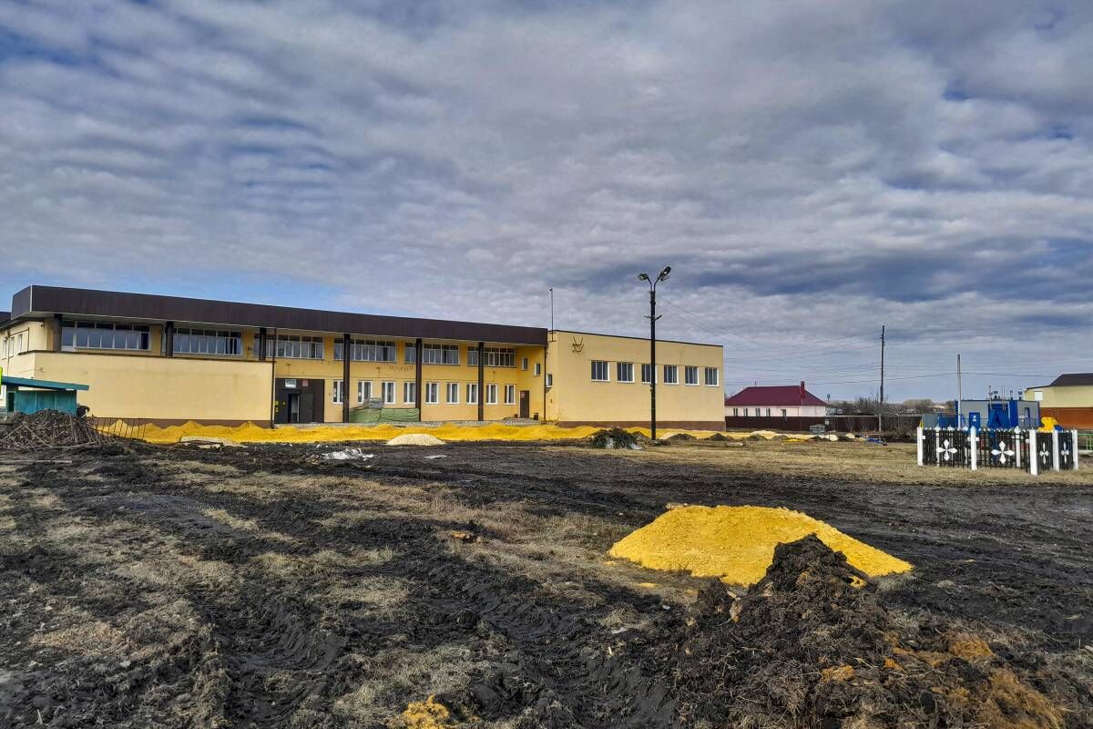 Благоустройство площади началось в селе Ново-Дубовое Хлевенского района