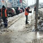 Вячеслав Симаков: Убранный с тротуаров снег и лед должны вывозиться