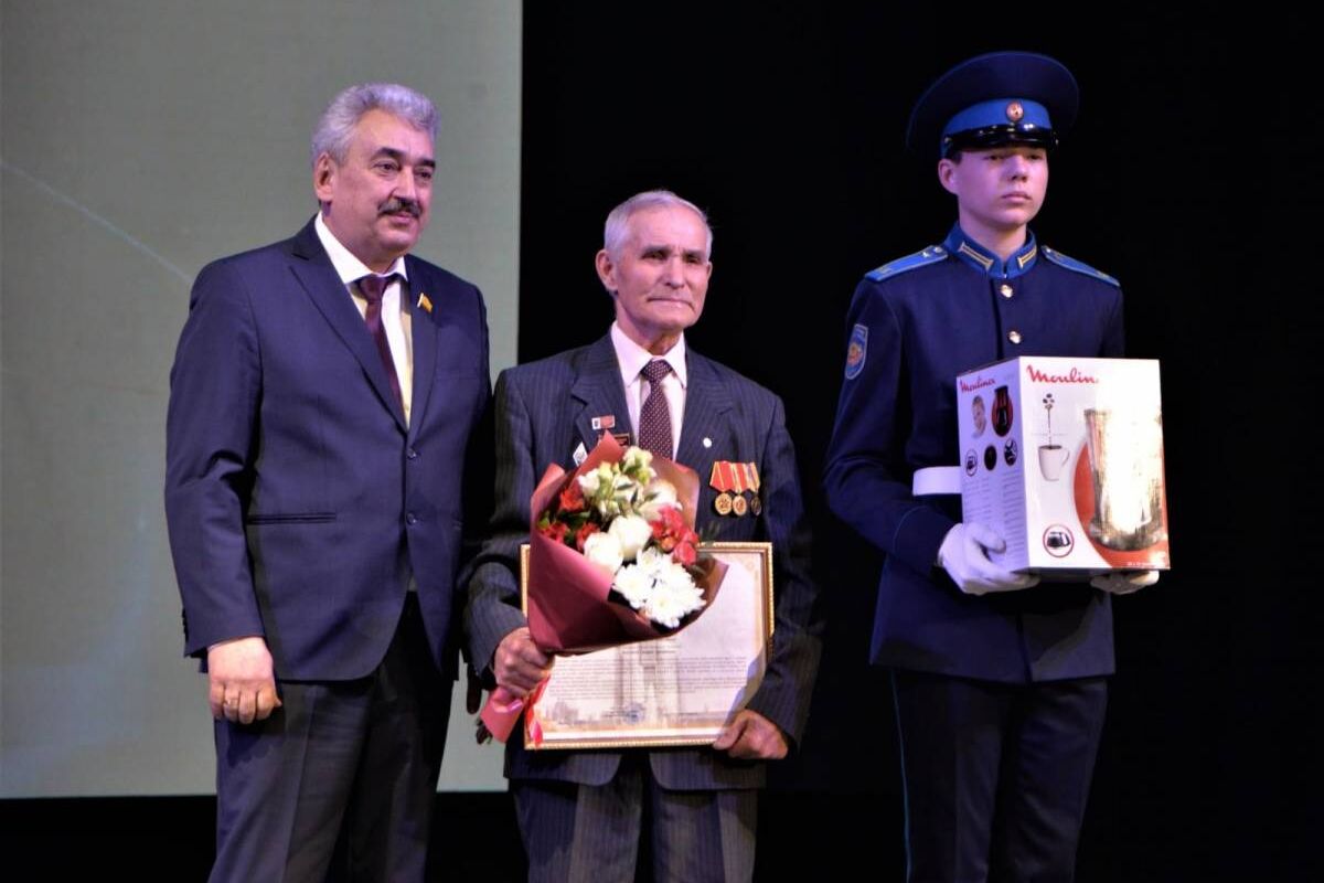 В Чебоксарах состоялось открытие Года педагога и наставника