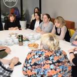 Активисты «Женского движения Единой России» приняли участие в круглом столе в ресурсном центре добровольчества