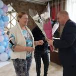 Сторонник партии поздравил женщин, проживающих в ПВР, с наступающим 8 Марта