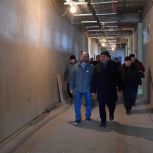 Глава Тувы, секретарь РО Партии "Единая Россия" проинспектировал строительство школ в Тандинском районе