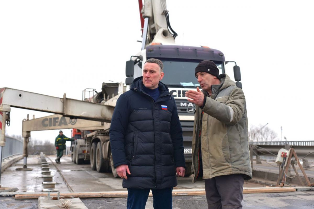 Ремонт Лужского путепровода в Великом Новгороде продолжается