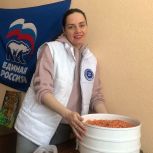 Единороссы района Вешняки организовали производство сухих супов для участников спецоперации