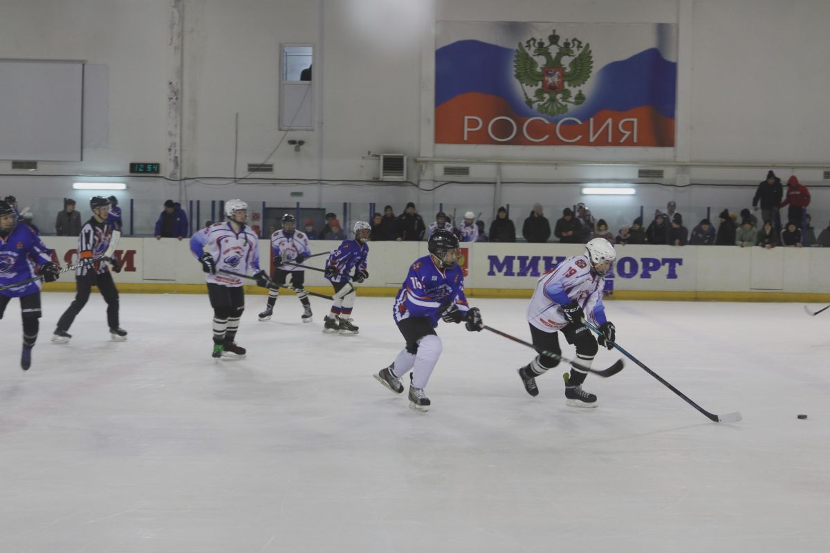 В Омской области при поддержке «Единой России» состоялось первенство по хоккею среди дворовых команд
