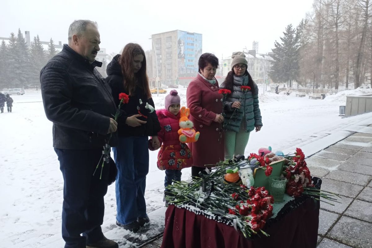 Бугульминцы скорбят по жертвам чудовищного теракта