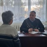 Алексей Марьин принял в работу обращения избирателей
