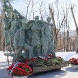 В Москве открыли памятник Героям антифашистской организации «Молодая гвардия»