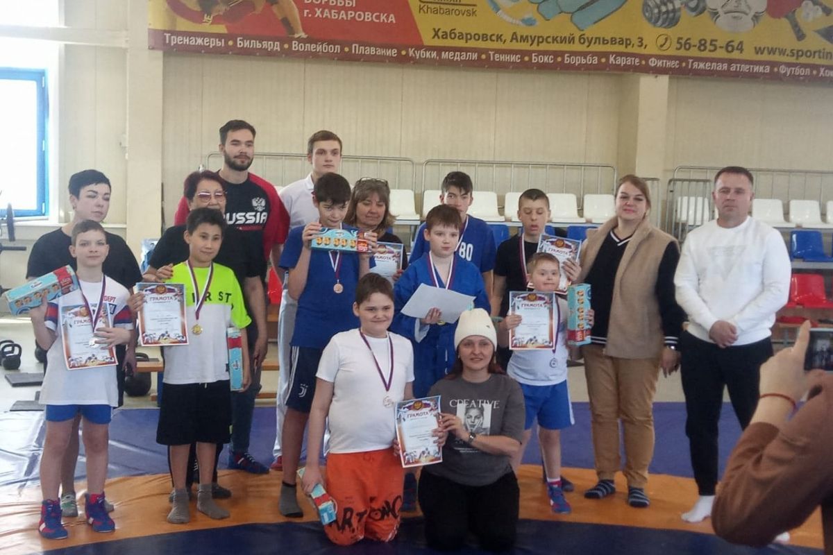 При поддержке «Единой России» в Хабаровске прошли соревнования по адаптивному самбо для детей