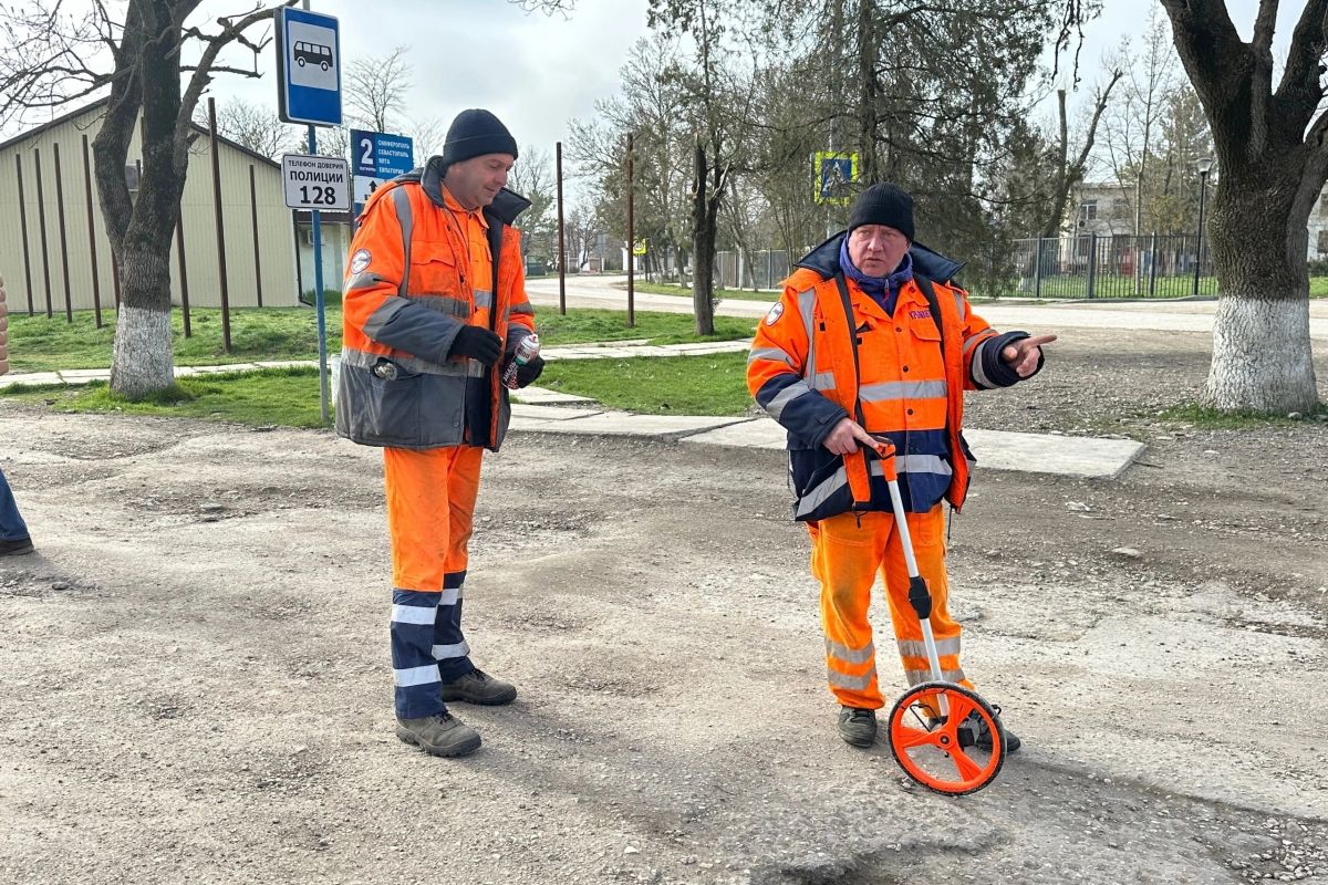 В 11 сёлах Нижнегорского района обновили дорожное покрытие