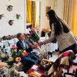 «Единая Россия» поздравила участницу освобождения донской столицы в годы Великой Отечественной войны Надежду Михайловну Костеневич