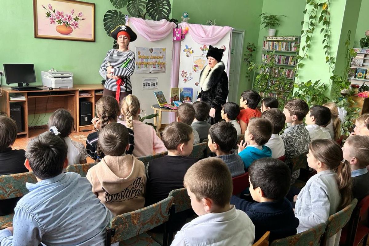 «Единая Россия» организовала для детей день книжных Колумбов