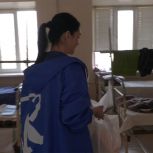 Активистки «Женского движения Единой России» навестили военнослужащих в госпитале Ясиноватой