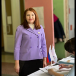 Сенатор РФ Галина Солодун также оставила свой голос на выборах Президента России