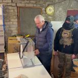 Зураб Макиев: Жители Авдеевки активно используют возможность проголосовать на выборах Президента