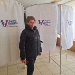 Член политсовета Волгодонского районного отделения «Единой России» Мария Лесовая проголосовала на выборах Президента России