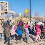 «Здравствуй, Масленица!»: народные гуляния всем двором организовали активисты в Ленинском районе
