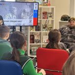 Школьники Муравленко встретились с участниками специальной военной операции