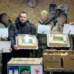 Партийцы передают помощь участникам спецоперации