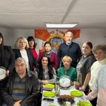 Представители партпроекта «Предпринимательство» поздравили женщин-волонтеров