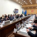 Совет законодателей Тюменской области, Югры и Ямала прошел в Новом Уренгое