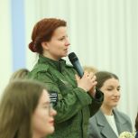 Региональный координатор партийного проекта «Женское Движение Единой России» Люсьена Дейсар приняла участие во встрече с Дмитрием Медведевым