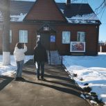 Мглинский «партийный десант» посетил обновленный краеведческий музей