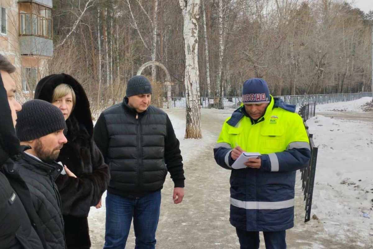 Виталий Крупин проверил зимнее содержание дорог в Среднеуральске