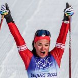 Школьники посмотрели фильм о самой молодой чемпионке в истории лыжных гонок