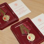 В преддверии 80–летия Победы партийцы поздравили участников Великой Отечественной Войны