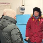 Депутат окружного Собрания от фракции «Единая Россия» Евгений Шестаков провёл встречу с жильцами дома N°35 по улице Южная