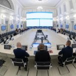 Депутаты просят правительство приравнять пособие по уходу за ребёнком к средней зарплате