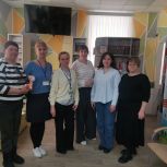Психологи научили приёмных родителей общаться с подростками