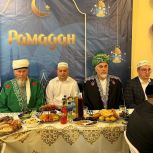 29 марта, в последний день священного месяца Рамадан, в здании старой мечети села Кунашак состоялся праздничный ифтар, который собрал под одной крышей множество людей