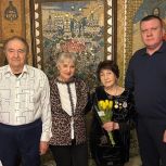Ветеранов Волжского района поздравили с Женским днем 8-е марта