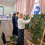 В Штабе общественной поддержки «Единой России» Виктор Хе ведет тренировки по тхеквондо и плетет сети для бойцов СВО