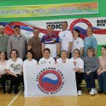 Представителям старшего поколения провели мастер-класс по боевым единоборствам
