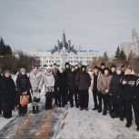 Для старшеклассников иркутской школы «Единая Россия» организовала экскурсию на авиазавод
