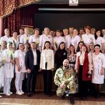 Депутат «Единой России» Лидия Новосельцева организовала праздник для медсестёр военного госпиталя Ростова-на-Дону