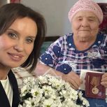 Сторонники Единой России вручают юбилейные медали «80 лет Победы в Великой Отечественной войне 1941-1945 гг.» ветеранам города Кургана