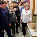 Астраханские школьные музеи приглашают к участию в конкурсе "Знать, чтобы помнить"