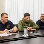 Депутат «Единой России» Антон Соловьев доставил гуманитарную помощь в Донецкую Народную Республику