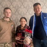 Максим Патлах принял участие во вручении юбилейных медалей ветеранам в Астрахани